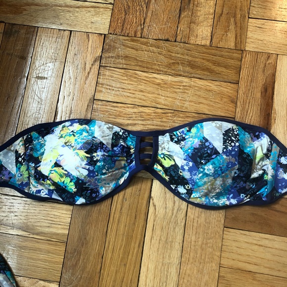 Other - Bond-eye Australia Strapless Floral Bikini Top